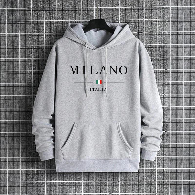 Street Fashion In Milan - Włochy Mediolan Moda Męskie Bluzy z