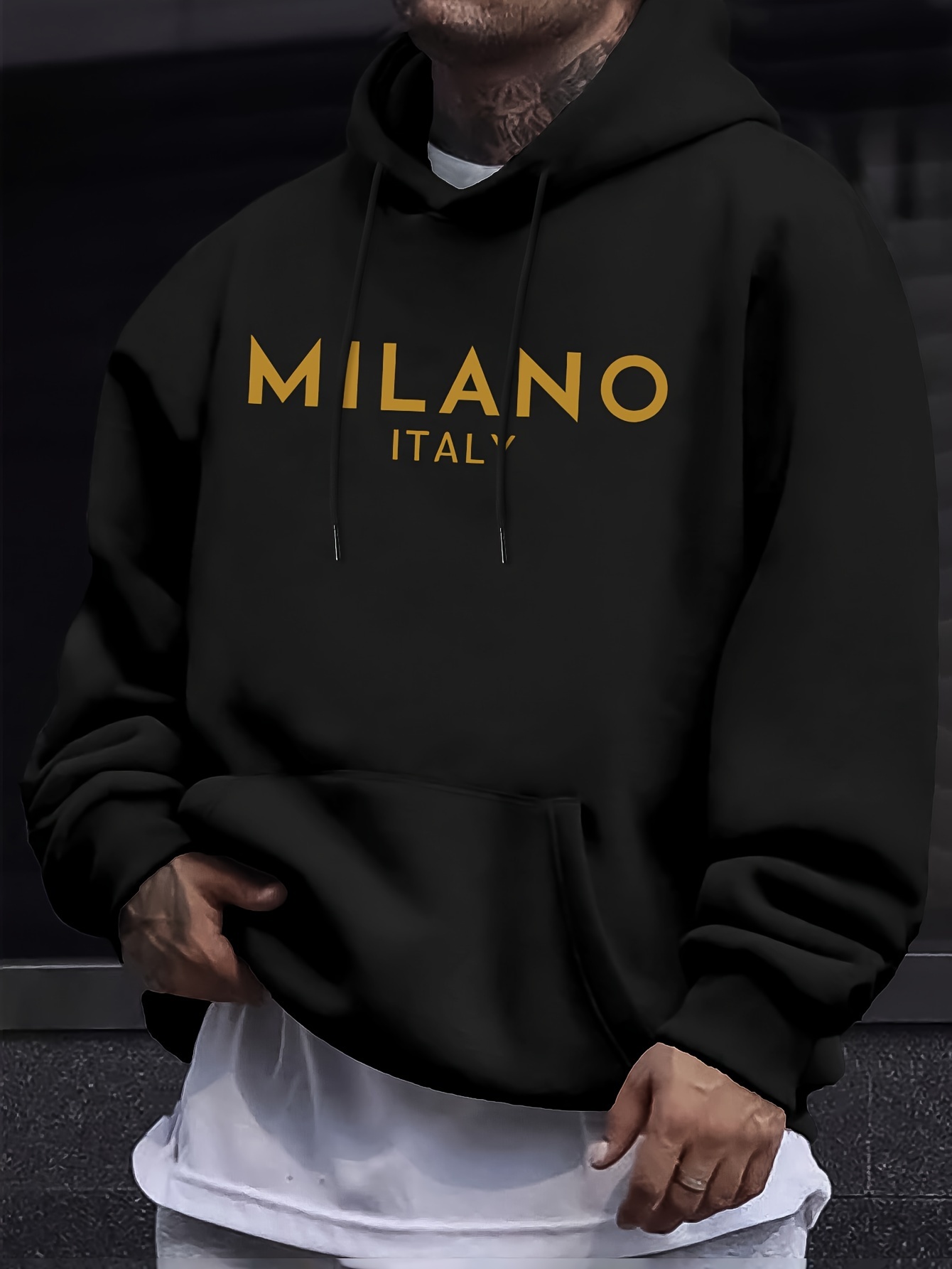 Bluza z kapturem Milan Letter  – Street Fashion In Milan recenzja i cena